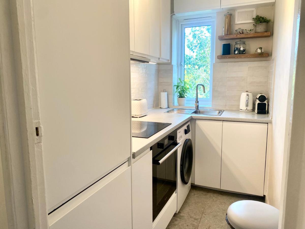 Newly Refurbished 2 Bedroom Apartment In South London Eksteriør bilde