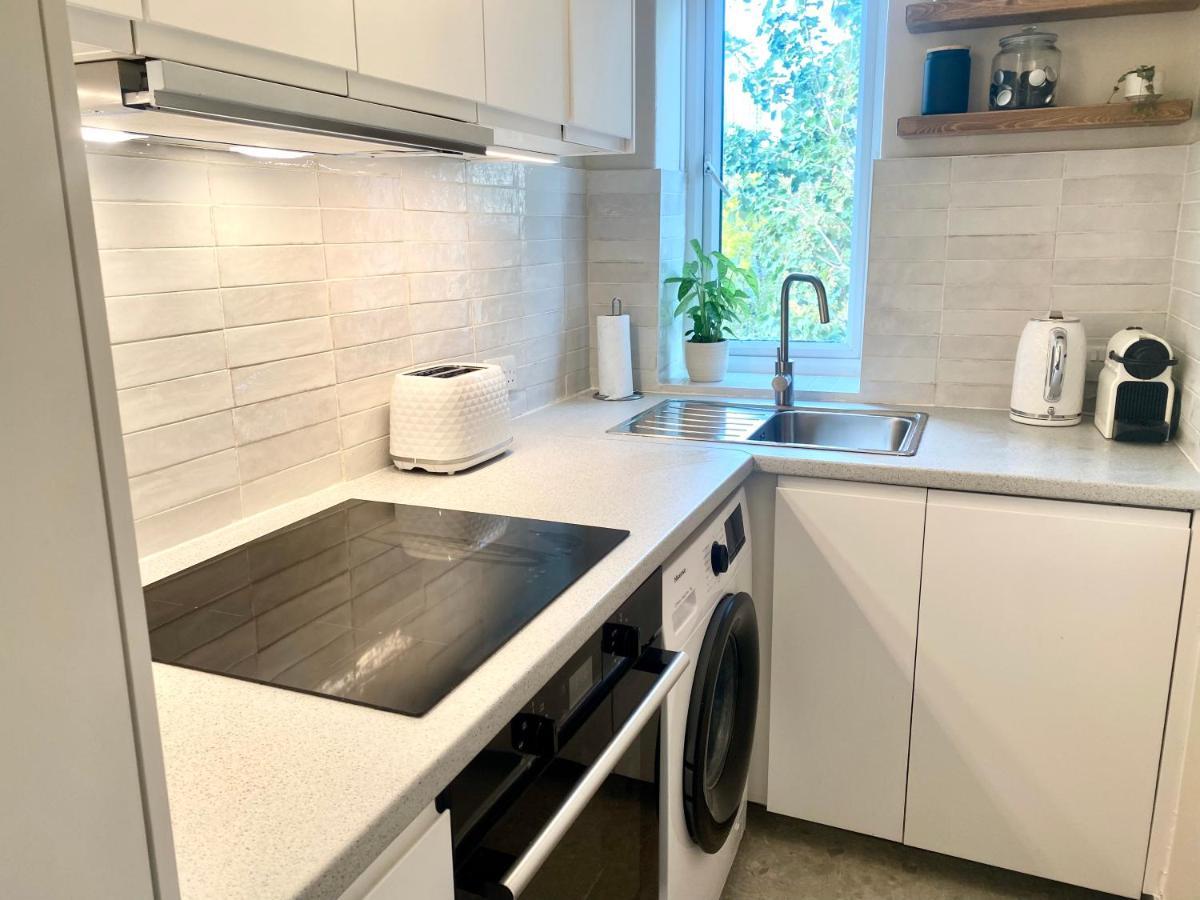 Newly Refurbished 2 Bedroom Apartment In South London Eksteriør bilde